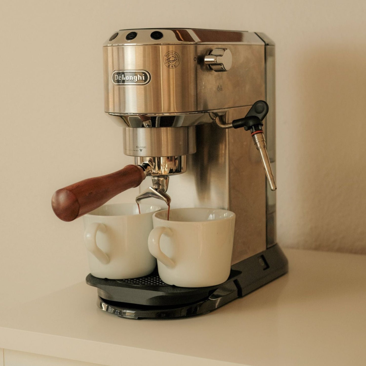 Flache Tropfschale mit Erweiterung Delonghi Dedica