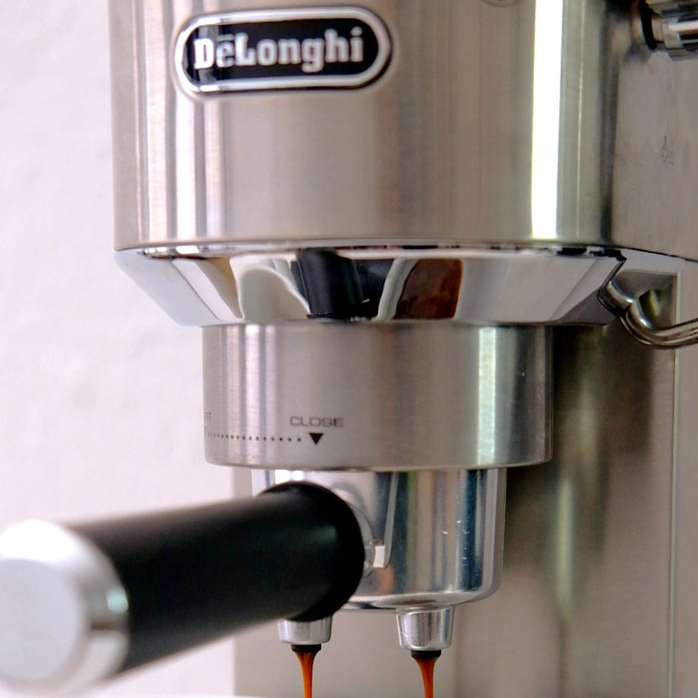 Delonghi Dedica Siebträgermaschine EC 685 885